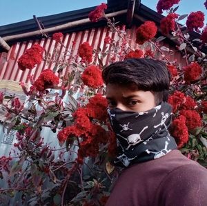 Meet your Posher, Akash